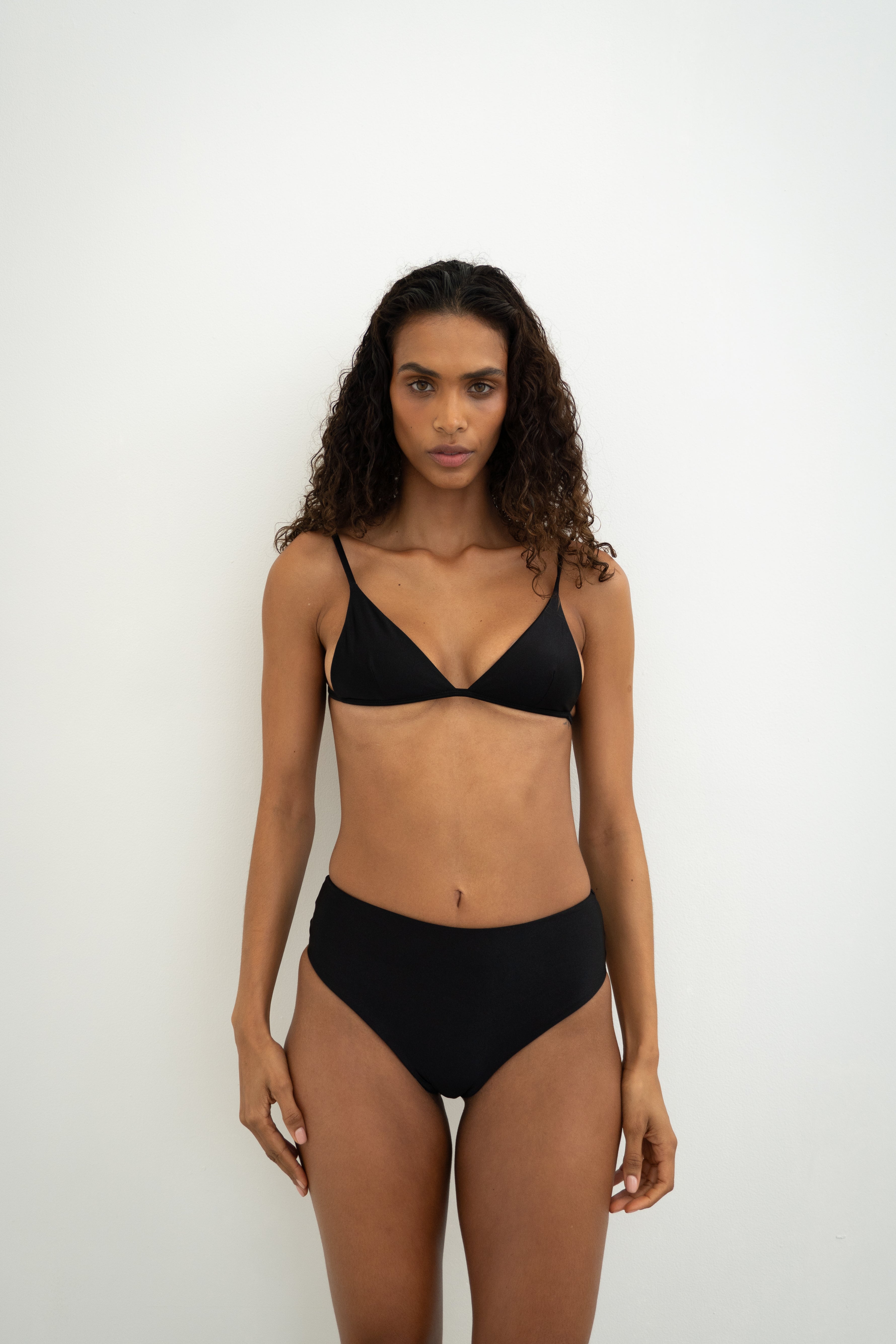 Bikini_Rafaella_Negro_-_Pola.jpg